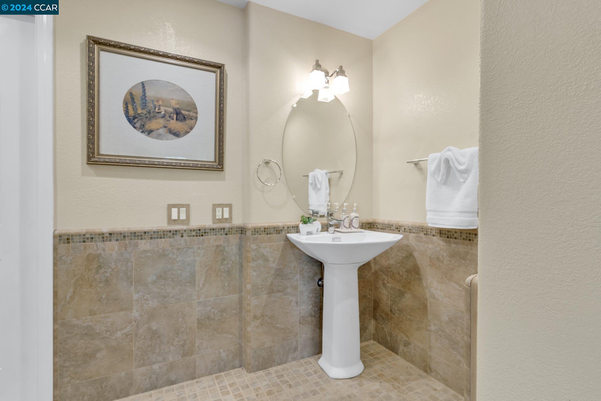 292 Oakwood Cir