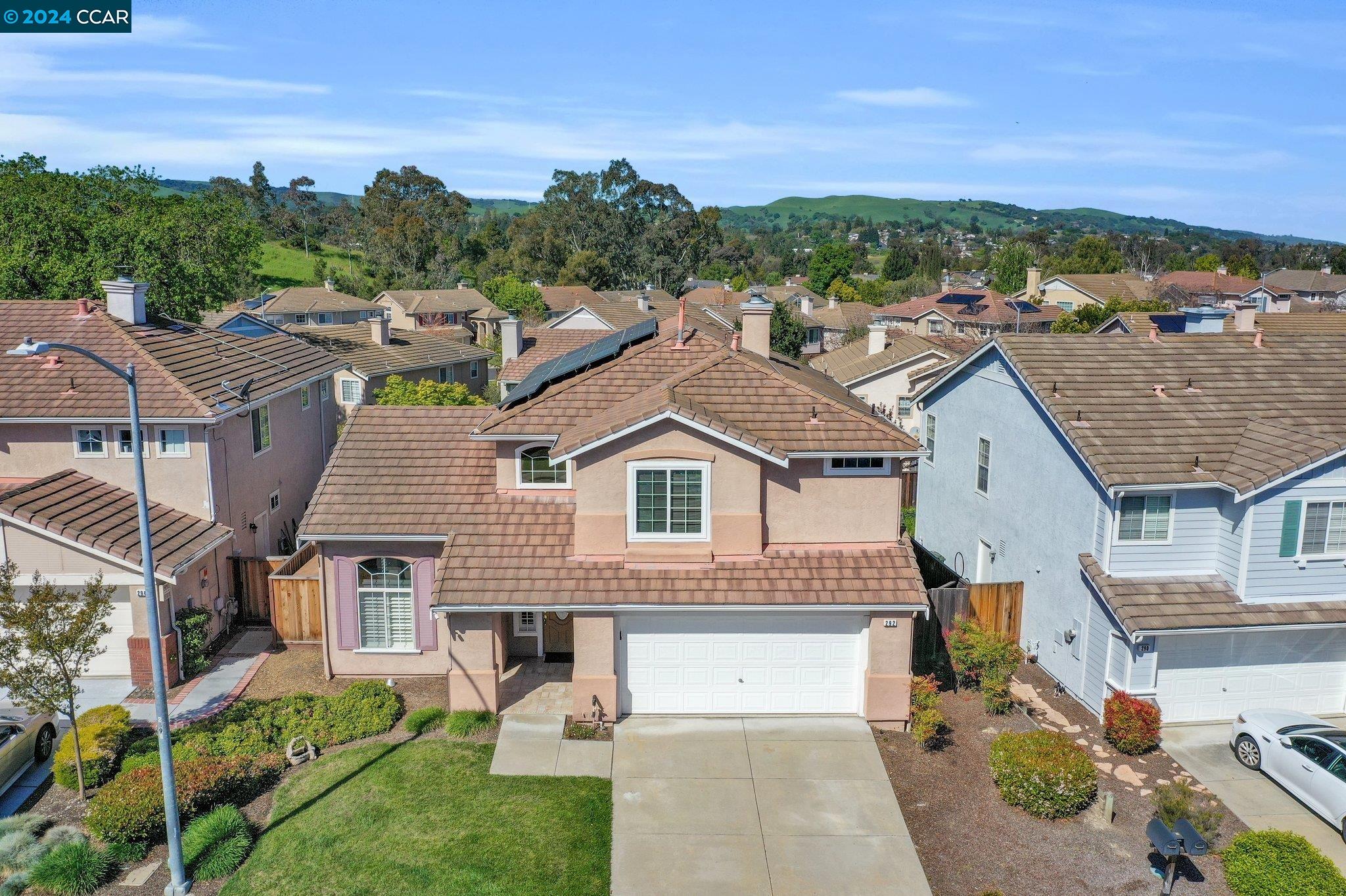 292 Oakwood Cir