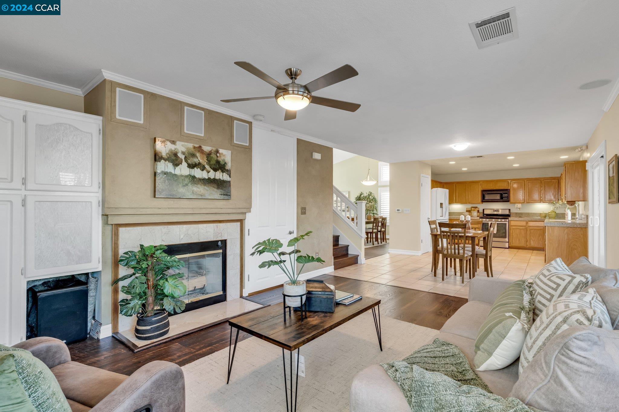 292 Oakwood Cir