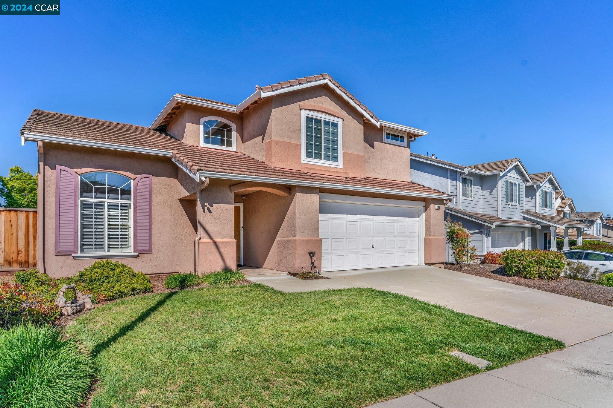292 Oakwood Cir