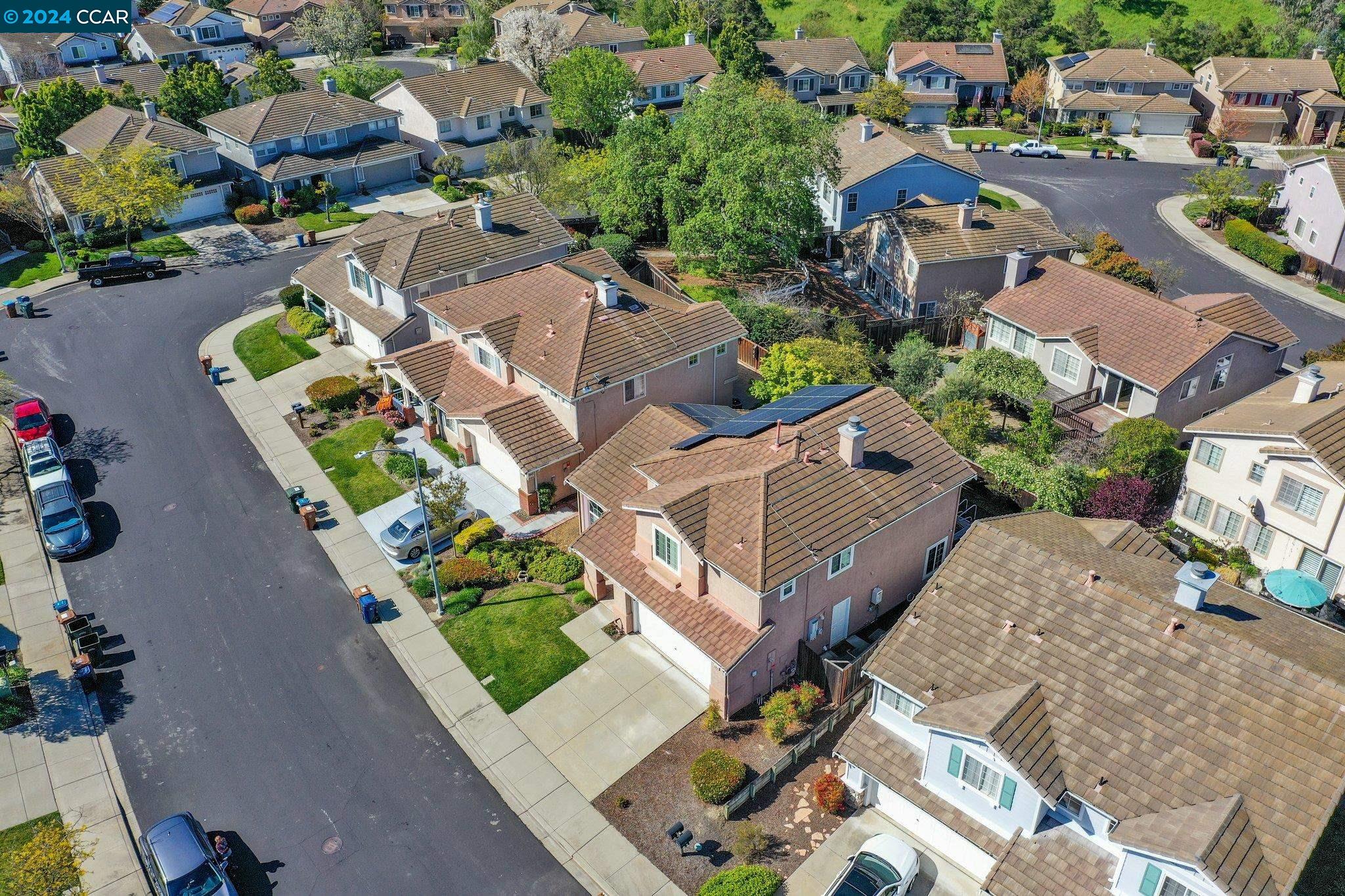 292 Oakwood Cir