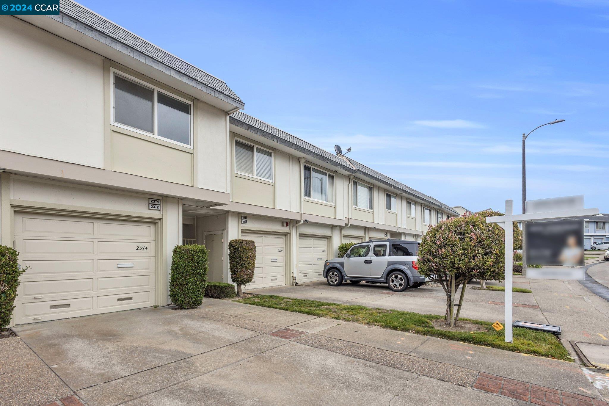 2374 Greendale Dr