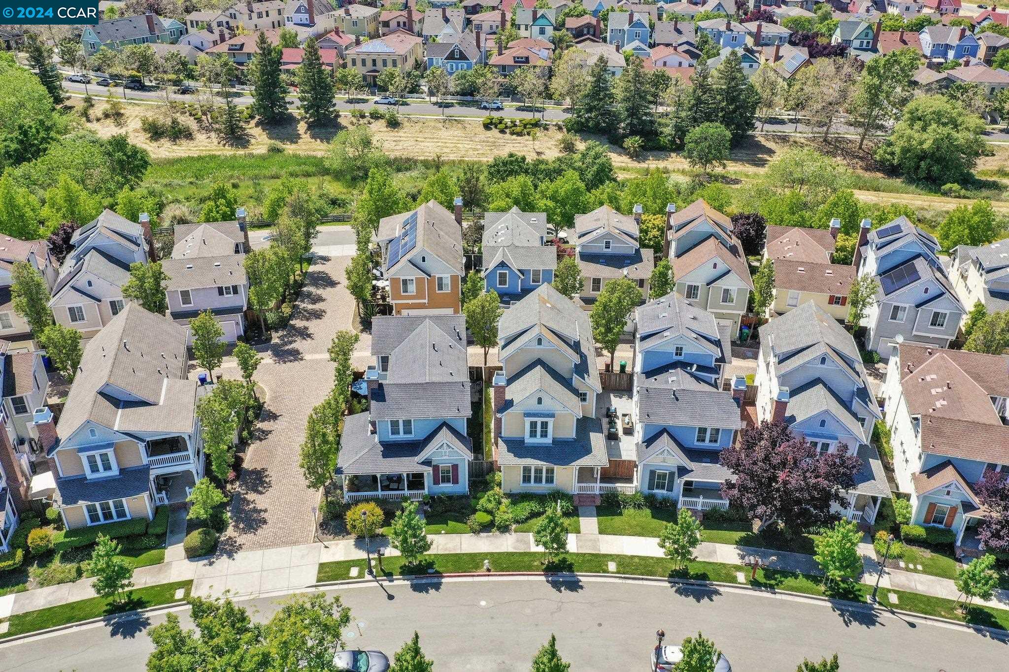 1075 Baywood Ln