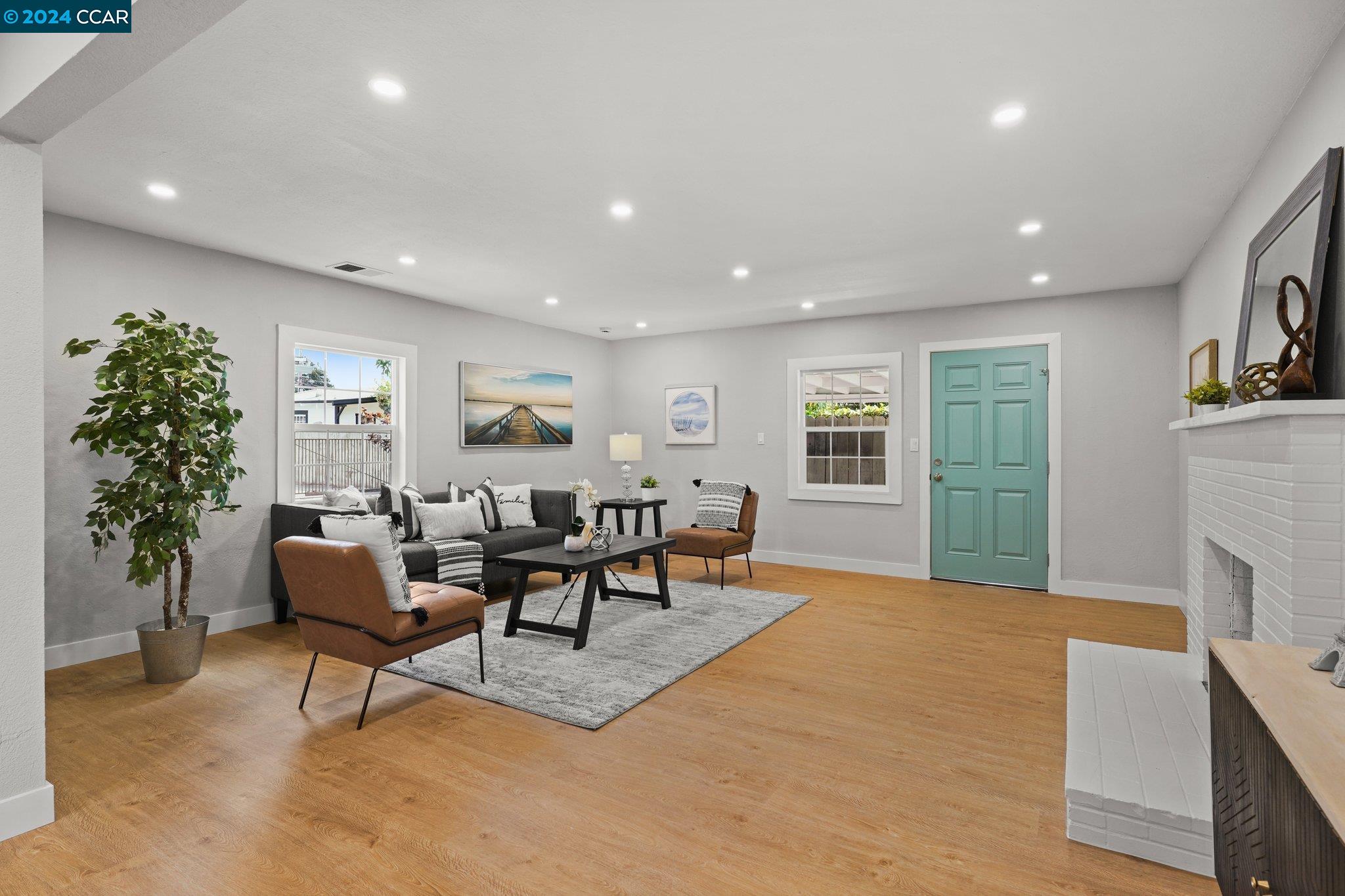 230- 234 Laurel Ave