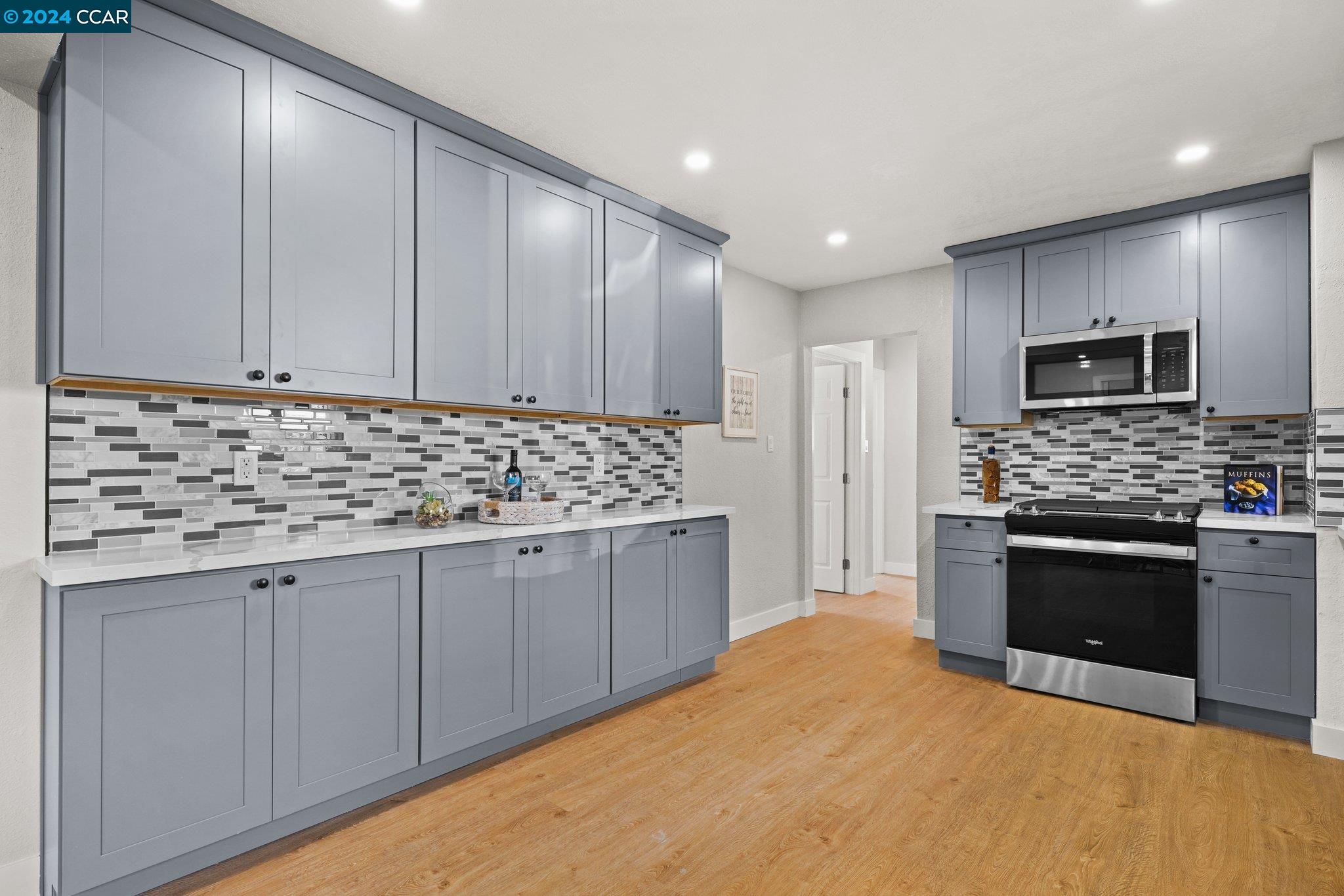 230- 234 Laurel Ave