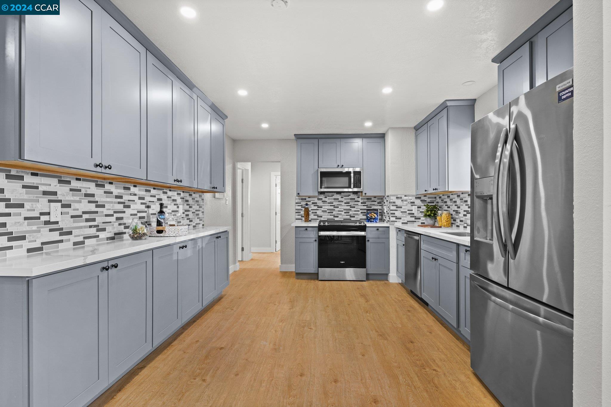 230- 234 Laurel Ave