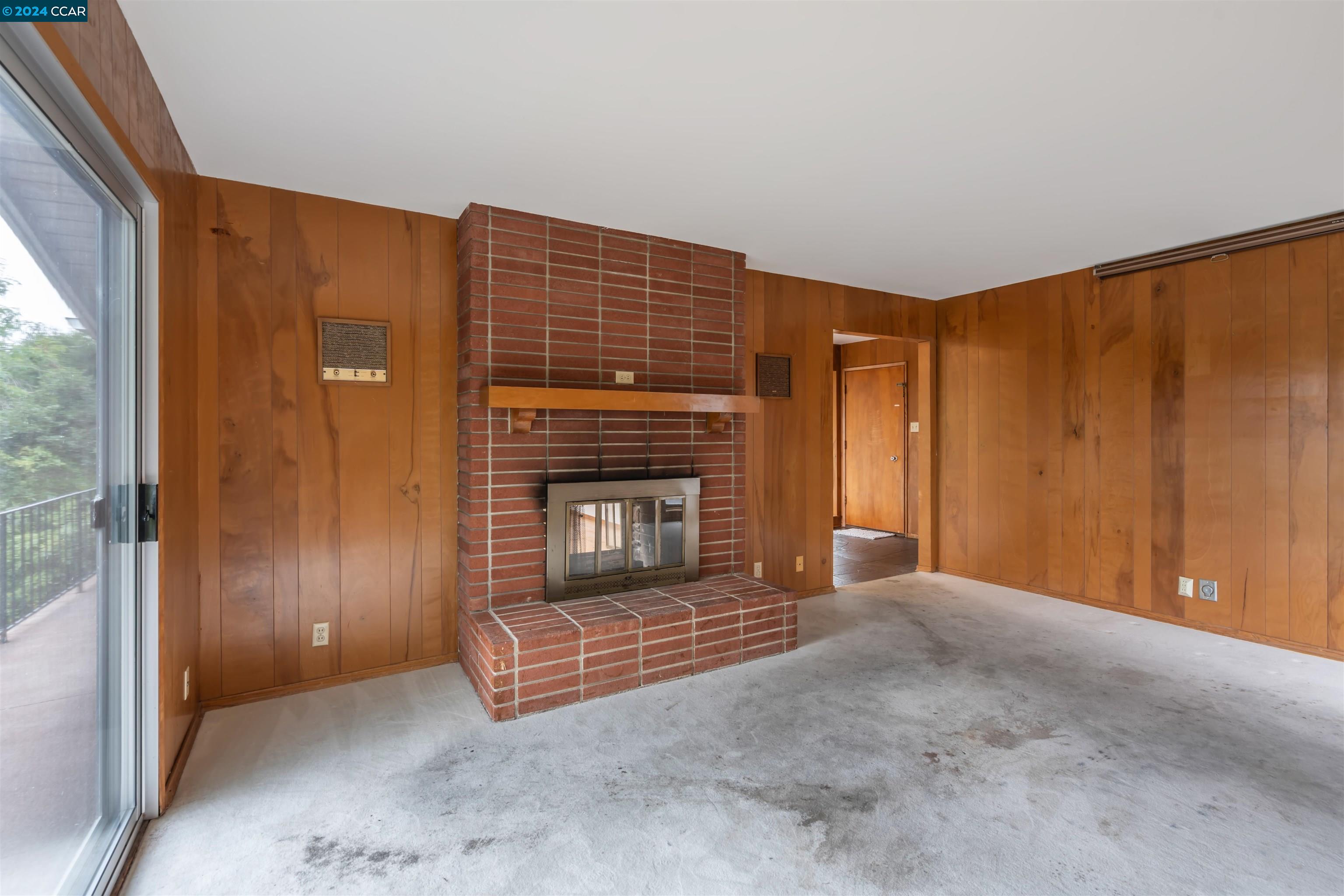 855 Seaview Dr