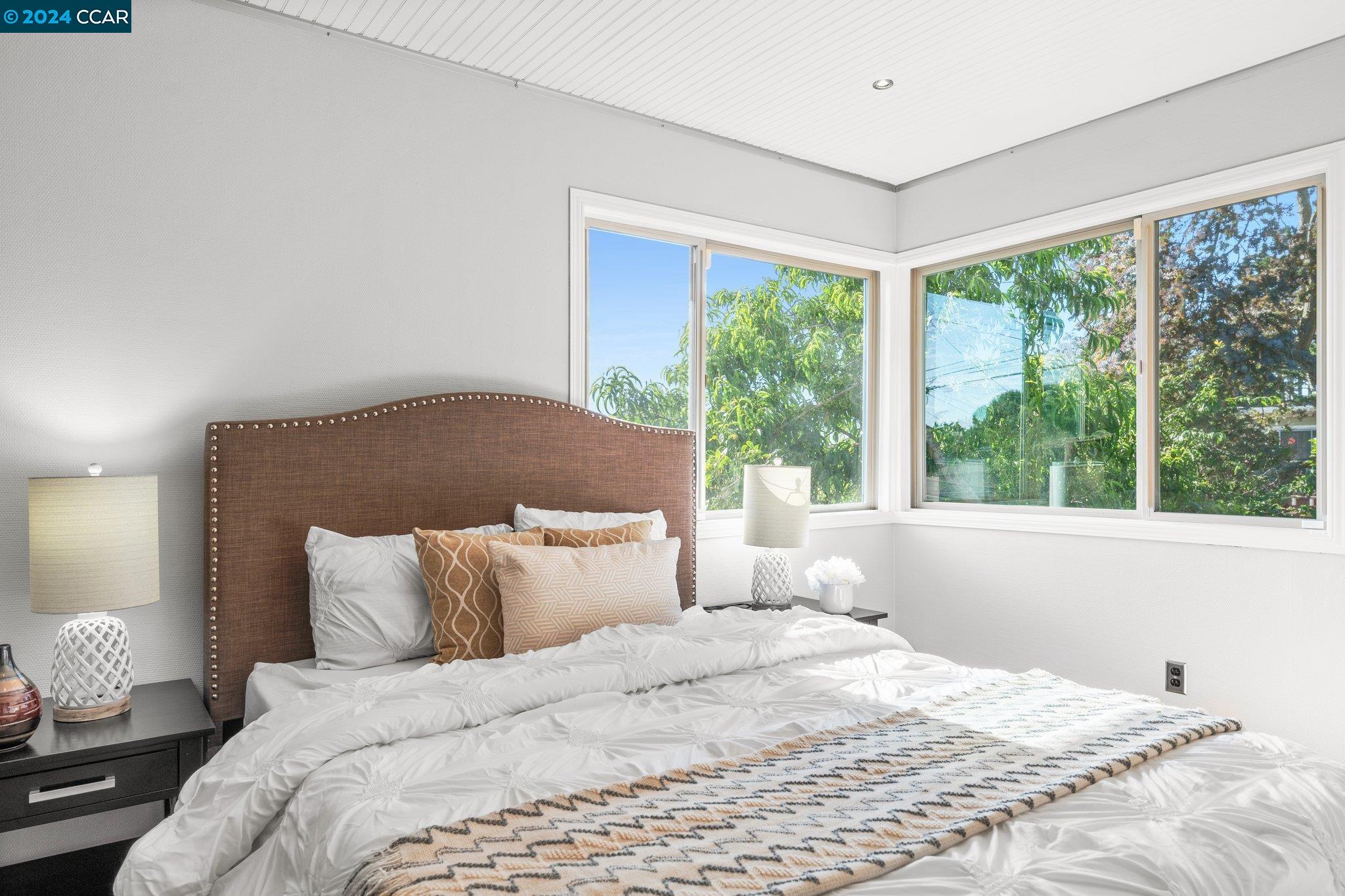6545 Alta Vista Dr