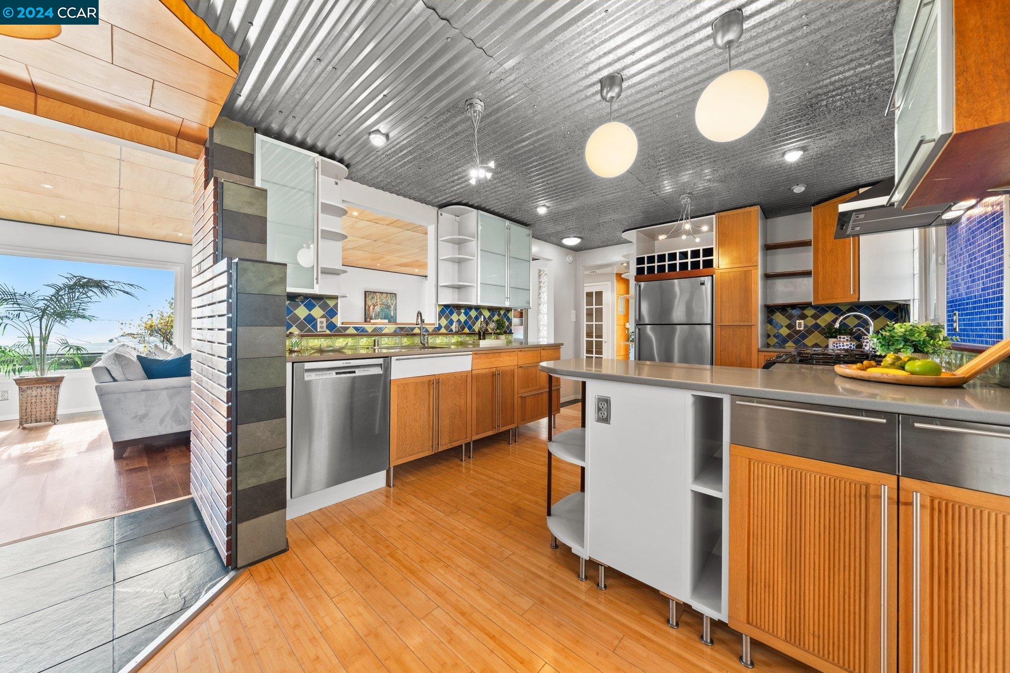6545 Alta Vista Dr
