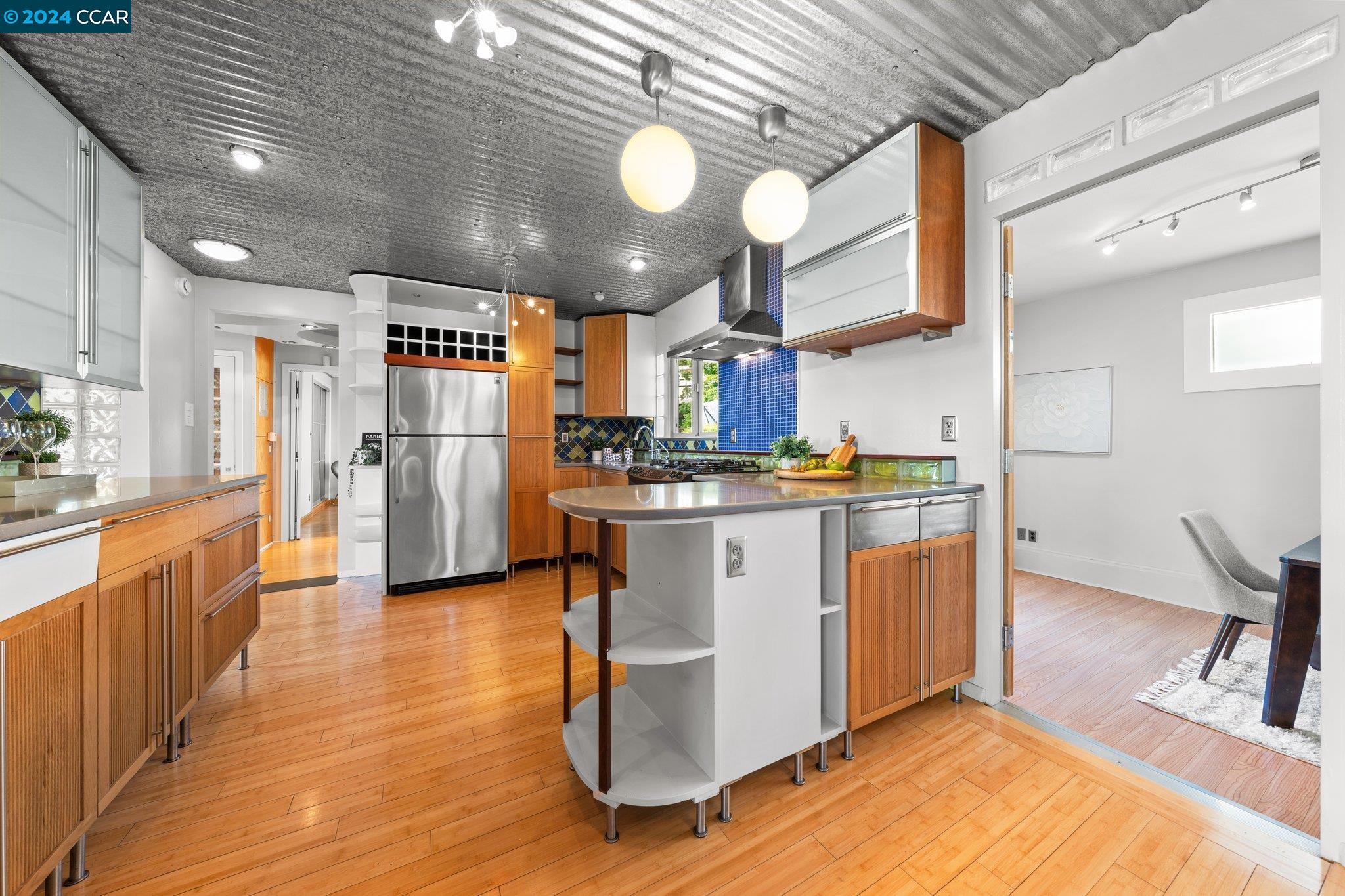 6545 Alta Vista Dr