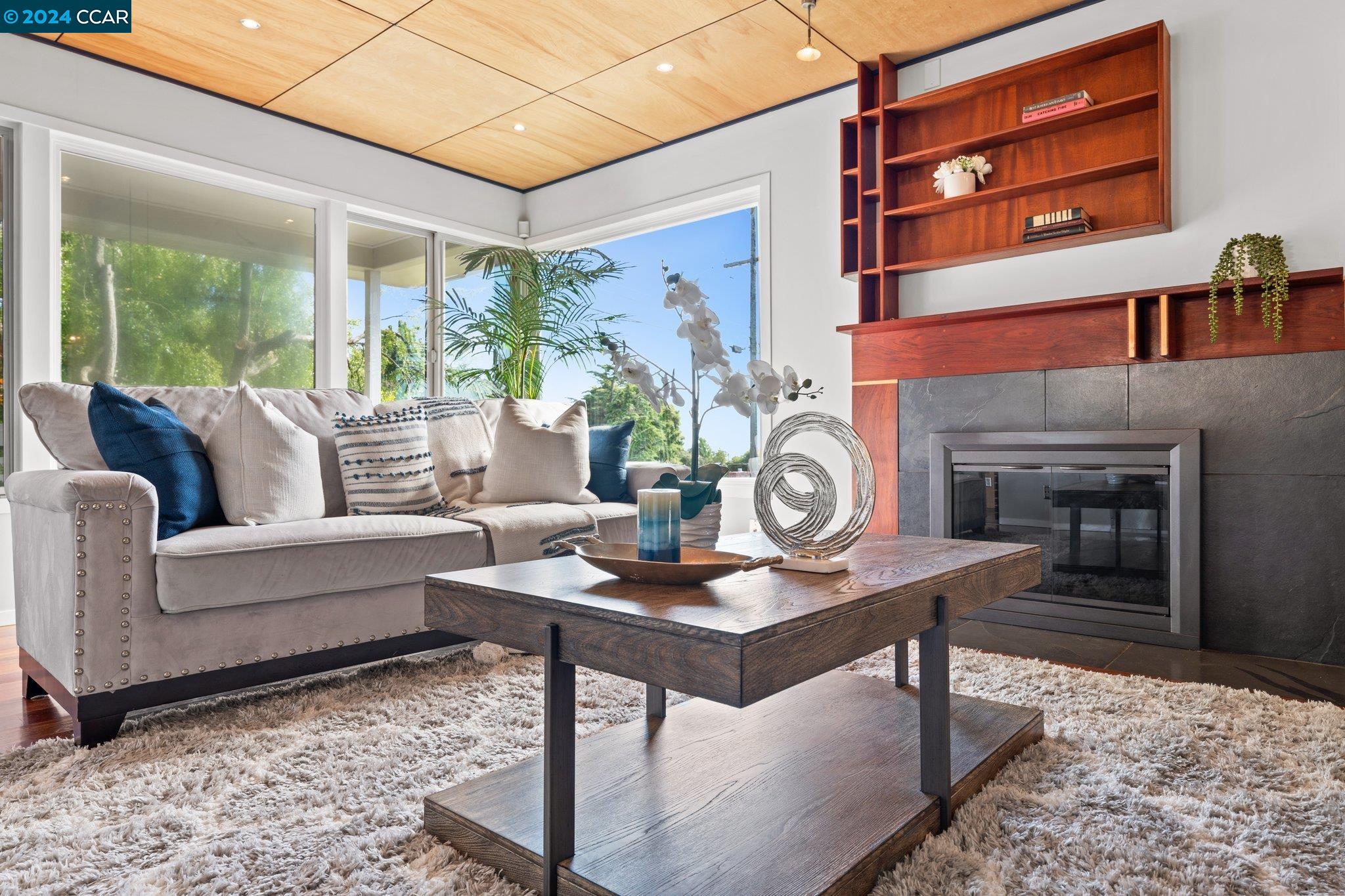 6545 Alta Vista Dr