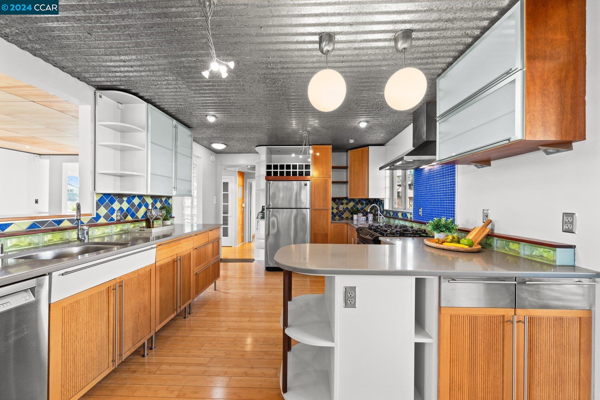 6545 Alta Vista Dr
