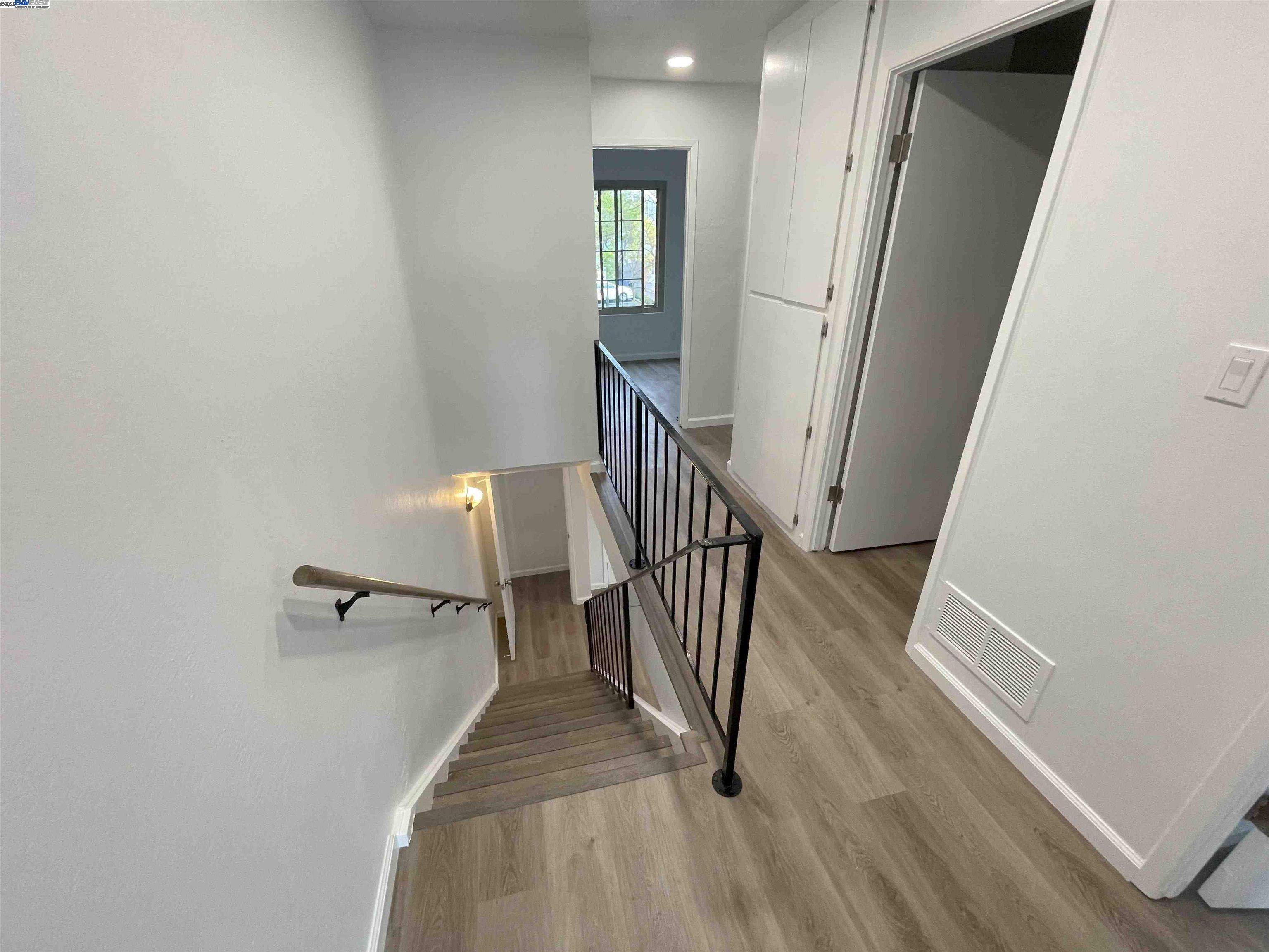 2832 Oliver Dr