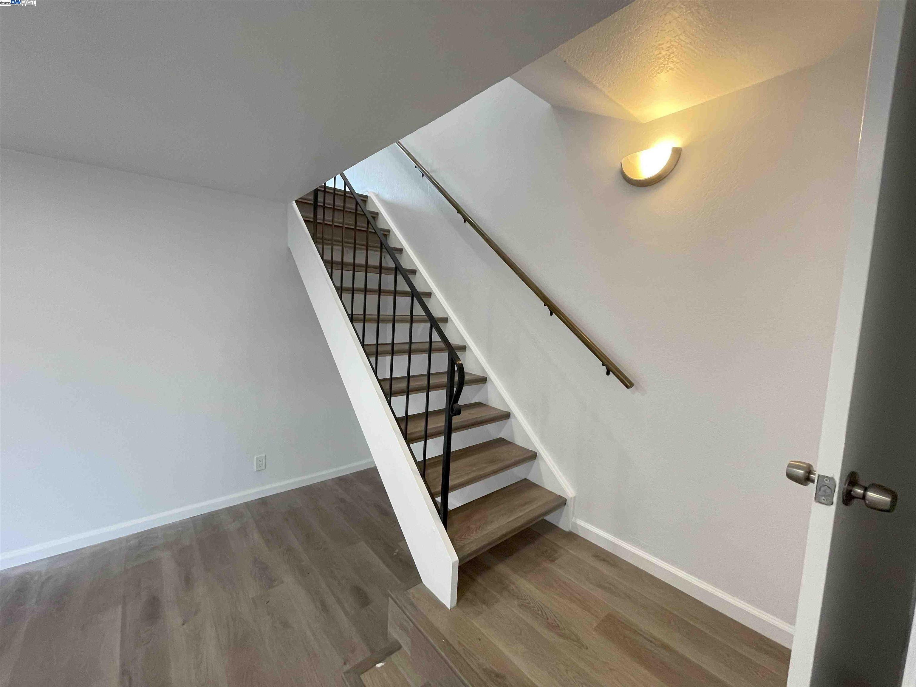 2832 Oliver Dr