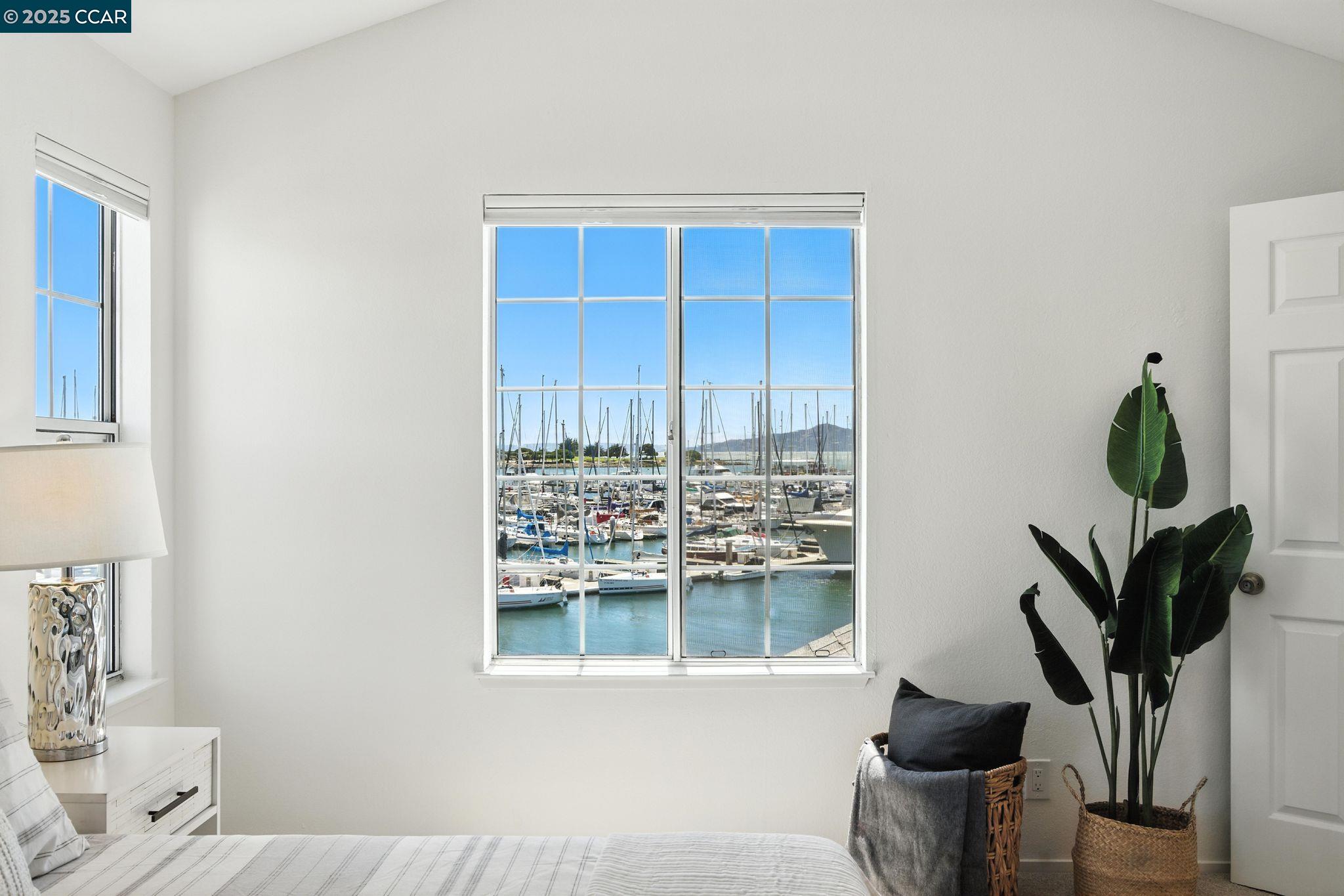 505 Commodore Dr