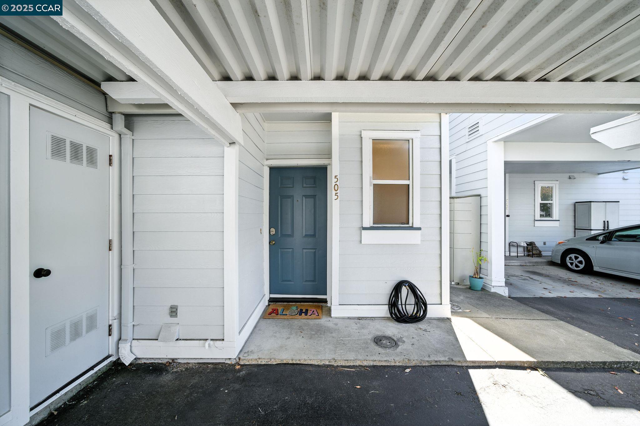 505 Commodore Dr