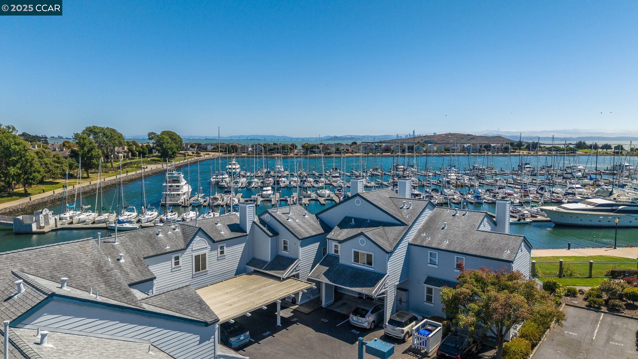 505 Commodore Dr