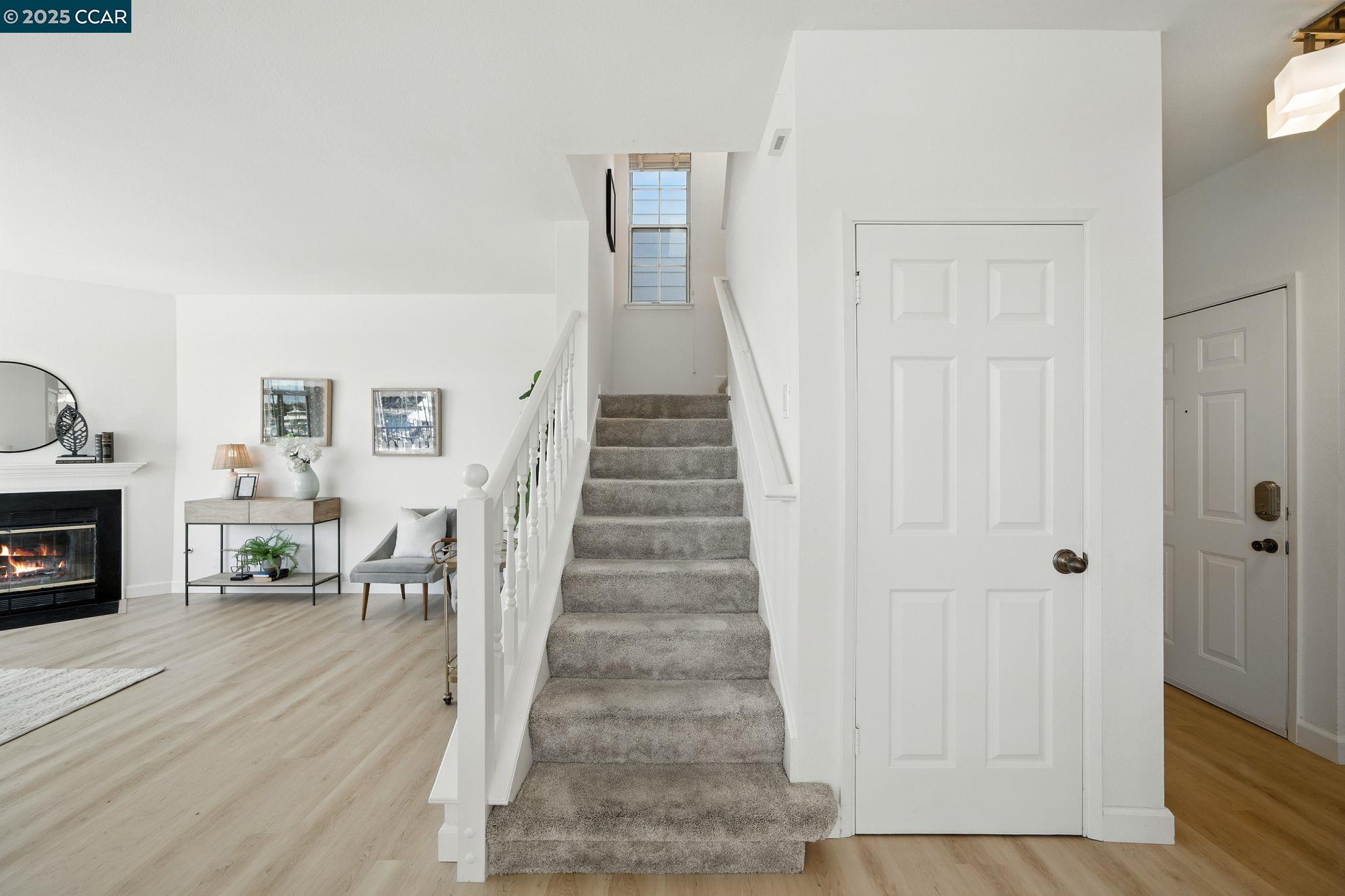 505 Commodore Dr