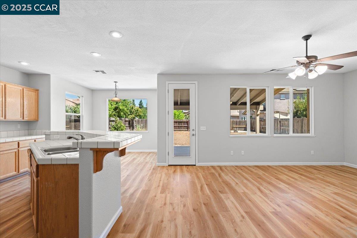 4540 Sunny Oak Dr