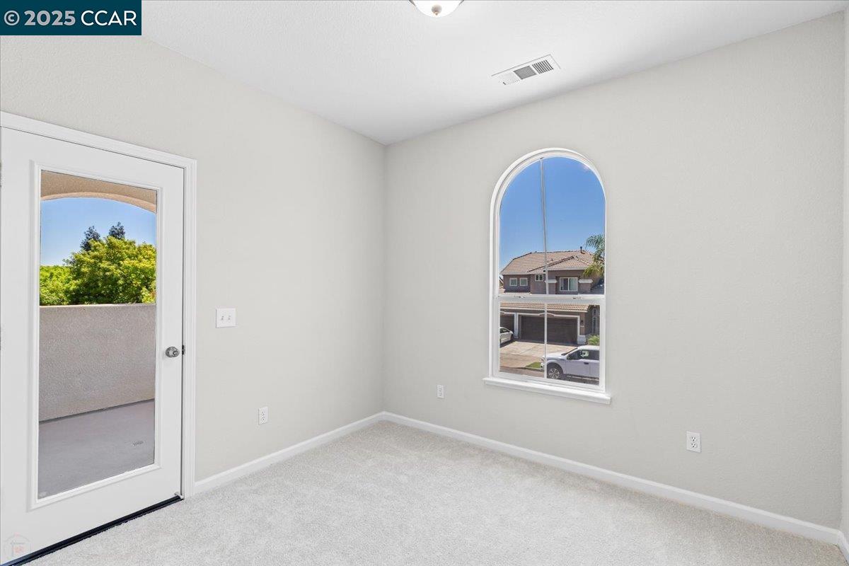 4540 Sunny Oak Dr