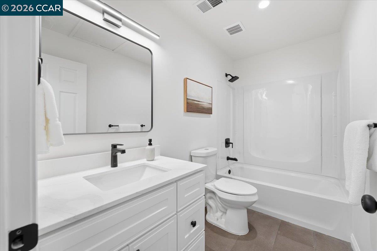 1824 Tesoro Ct