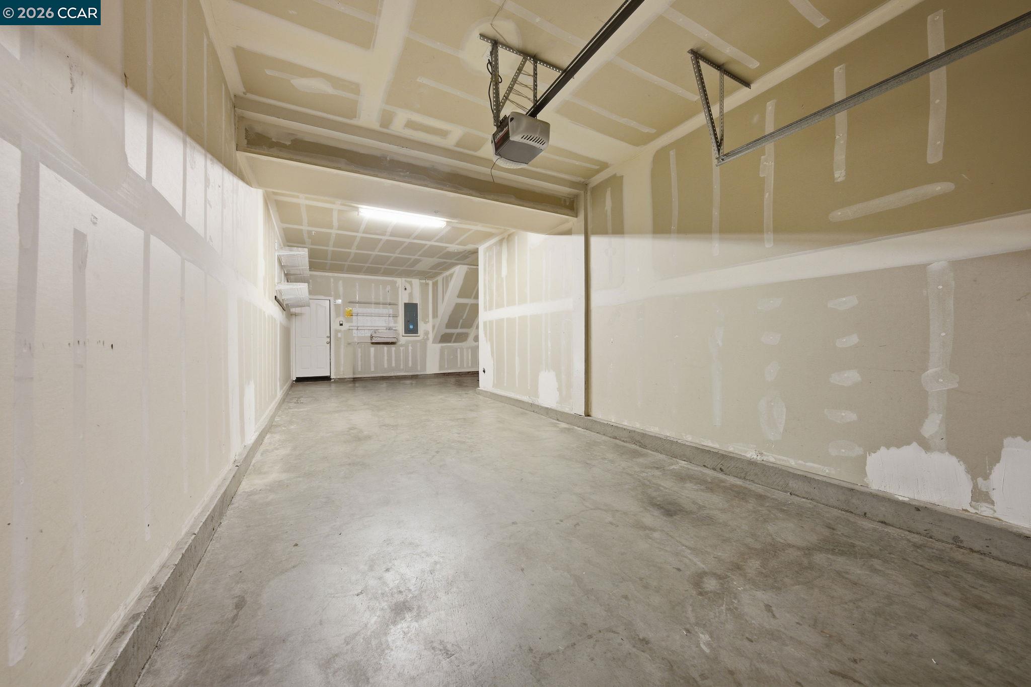 252 Sullivan Way