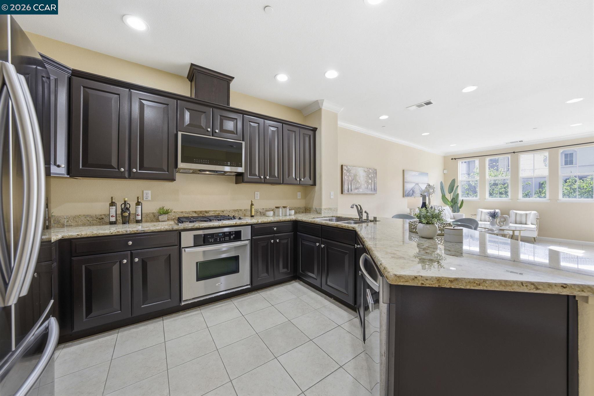 252 Sullivan Way