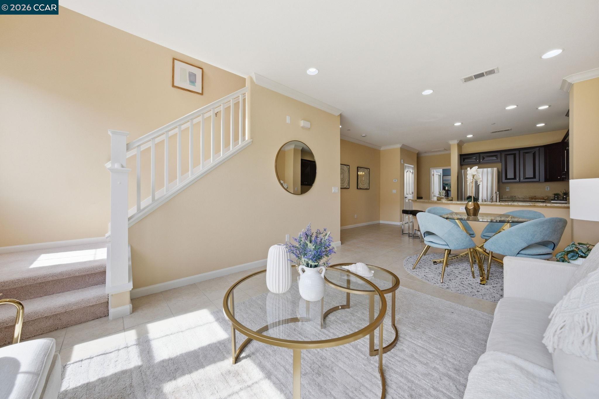 252 Sullivan Way