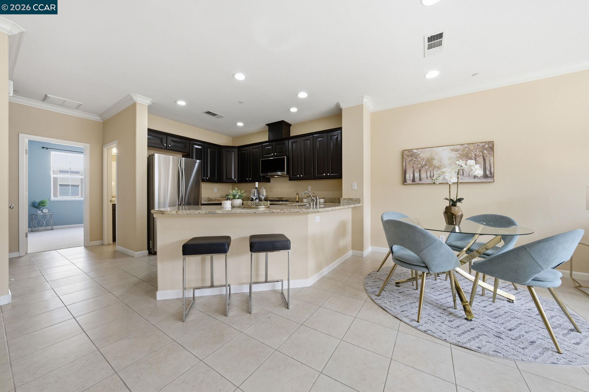 252 Sullivan Way