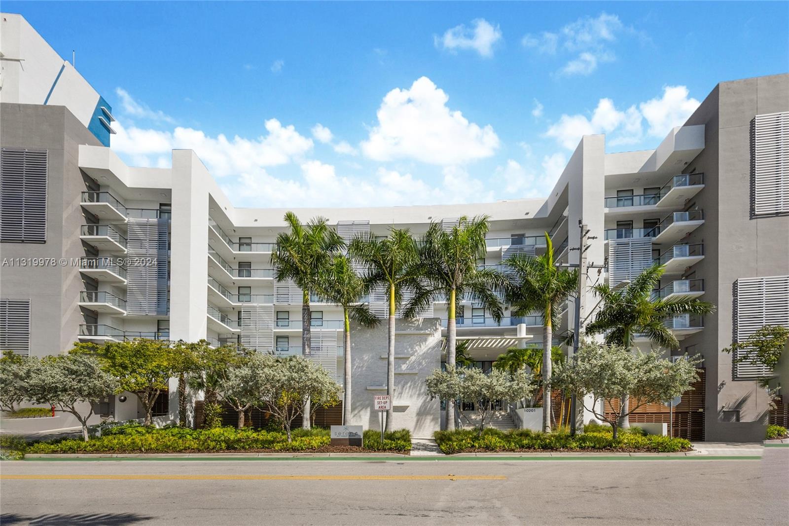 10201 E Bay Harbor Dr Unit: PH3