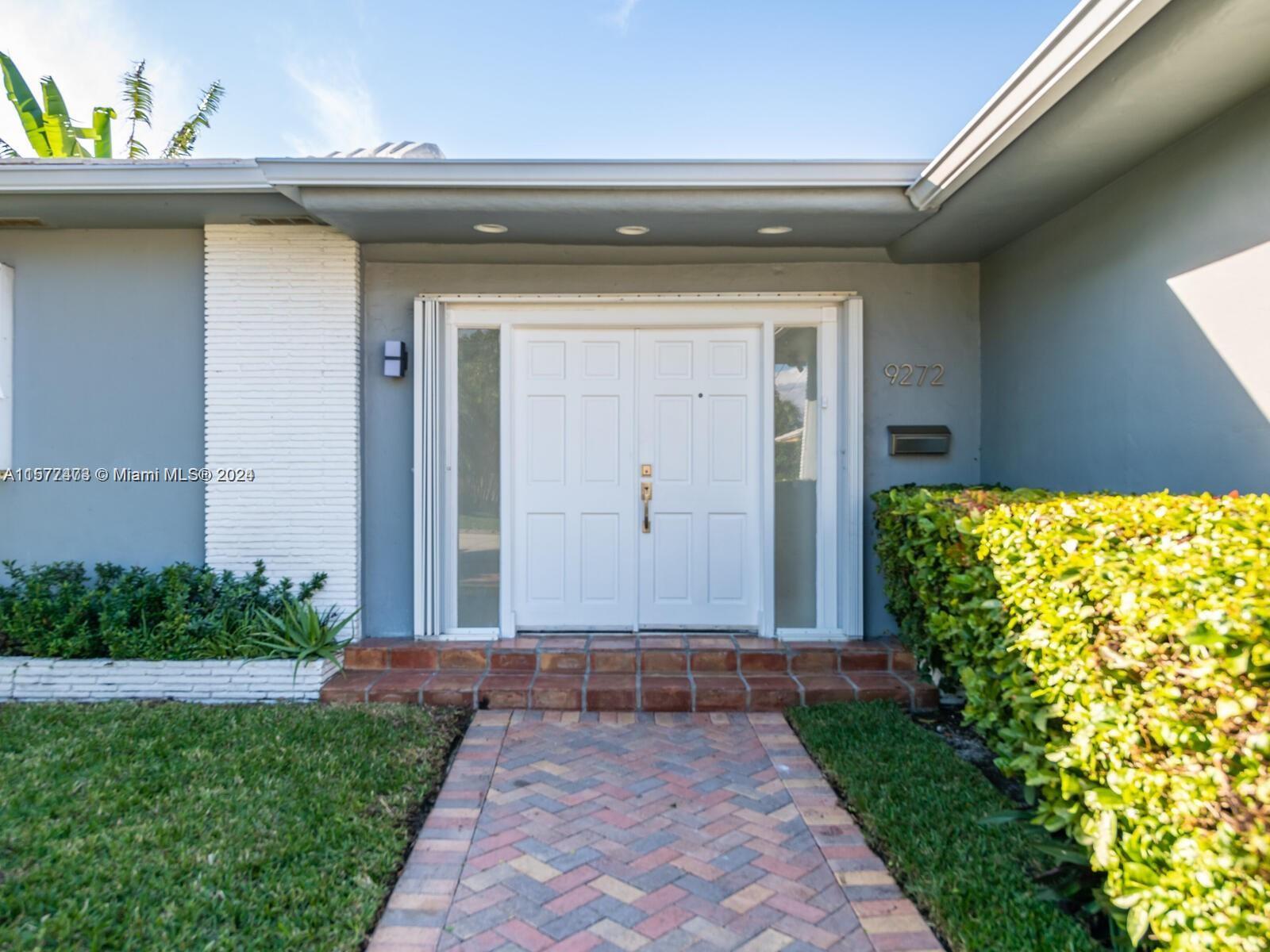 9272 Byron Ave