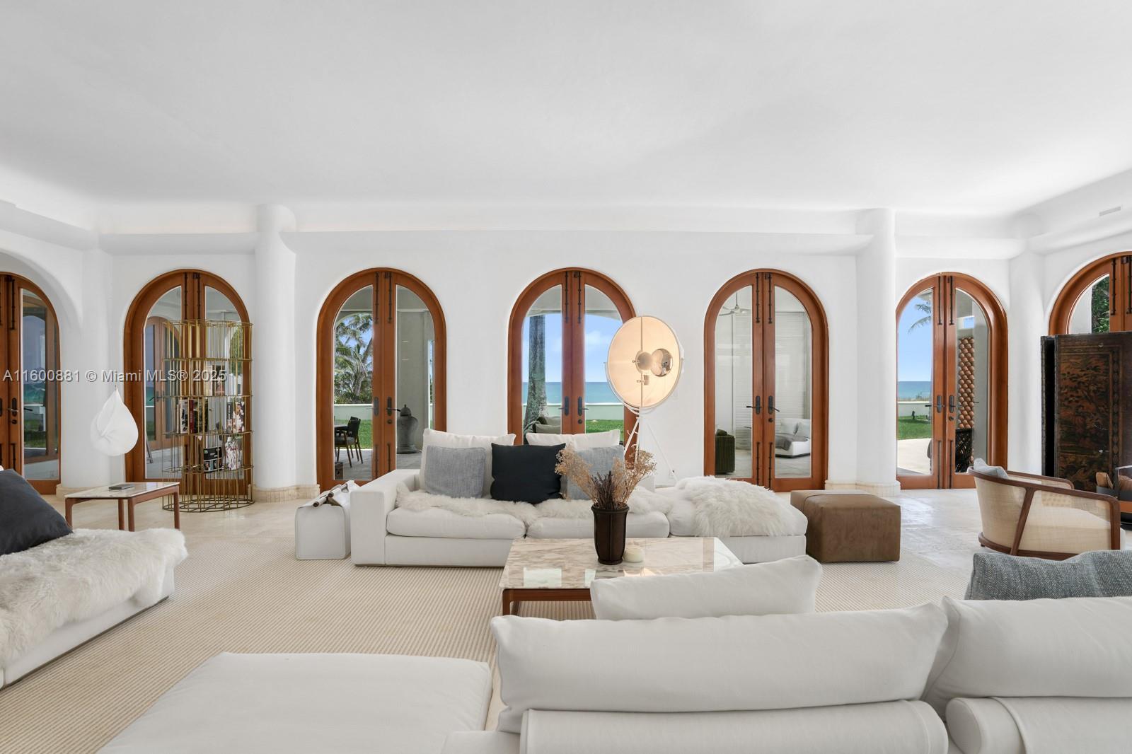 387 Ocean Blvd