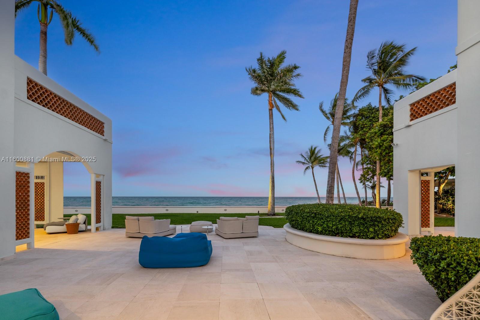 387 Ocean Blvd