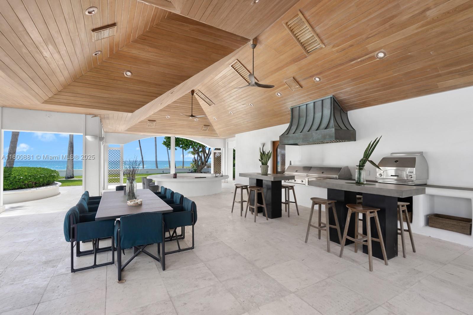 387 Ocean Blvd