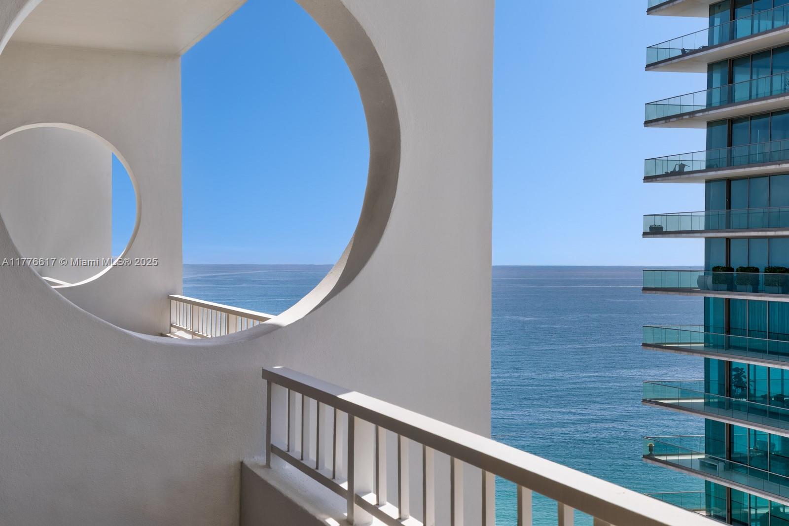 10205 Collins Ave Unit: PH3