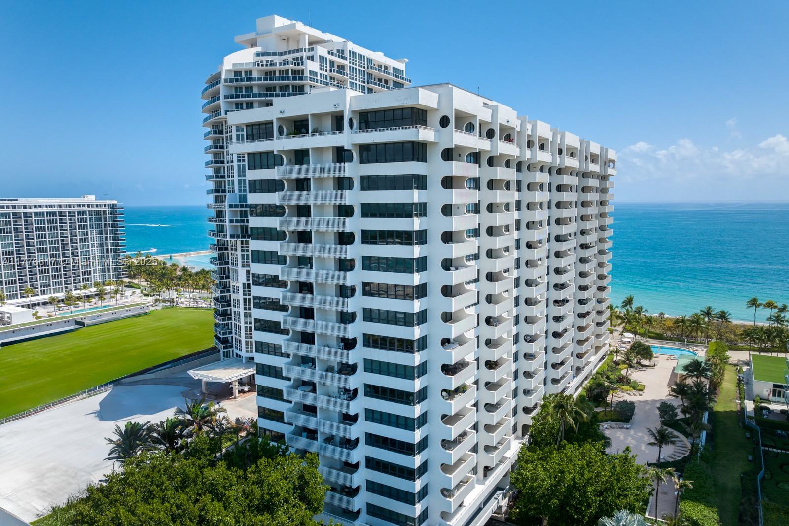 10205 Collins Ave Unit: PH3