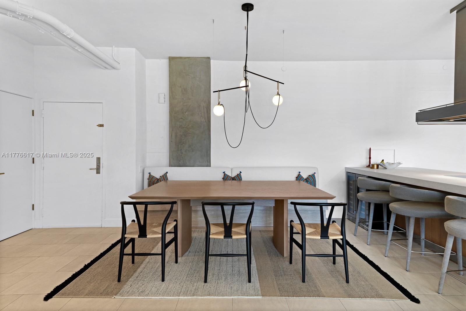 10205 Collins Ave Unit: PH3