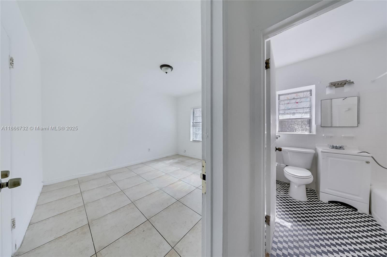 966 Biarritz Dr # 7