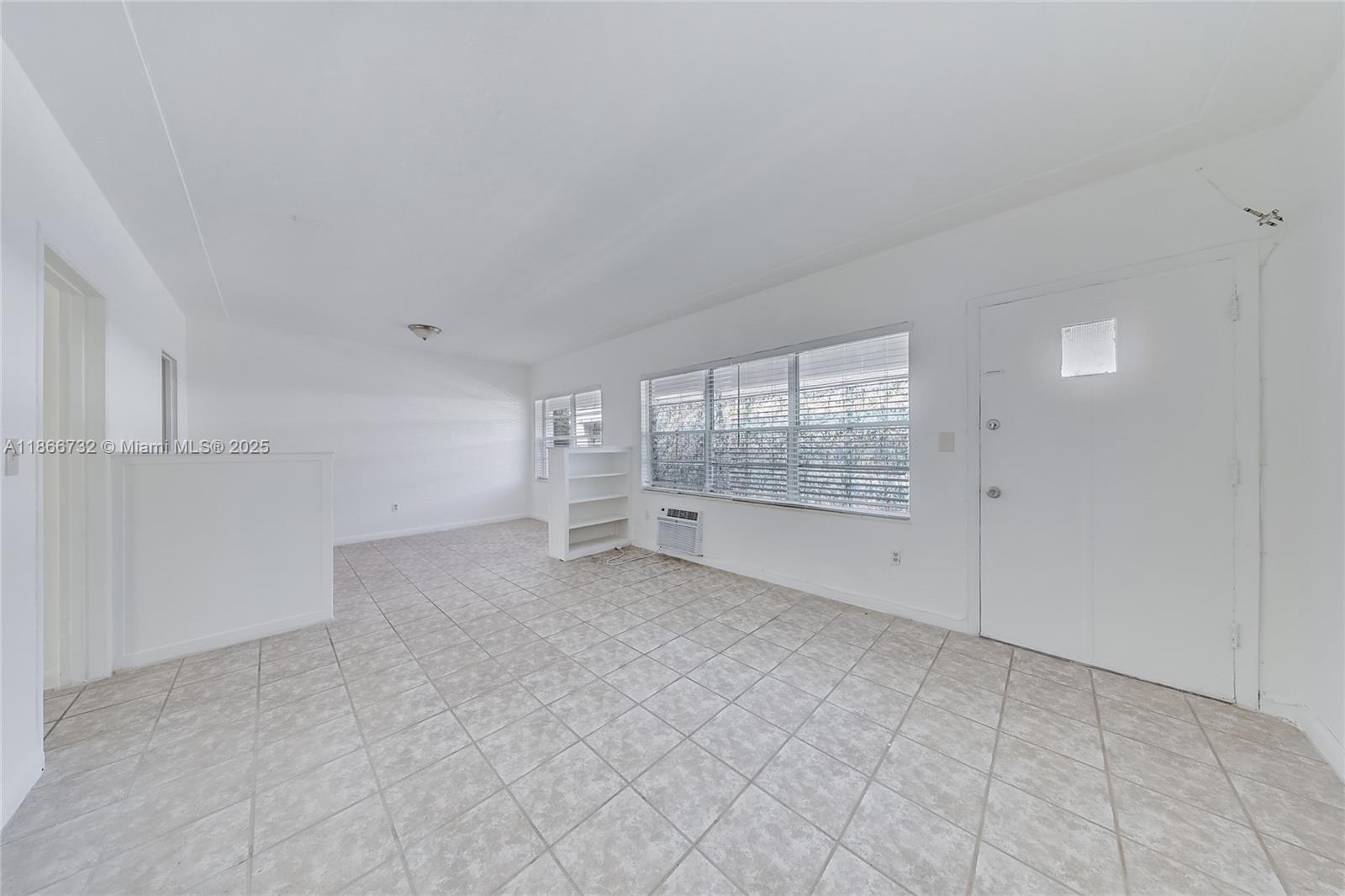 966 Biarritz Dr # 7