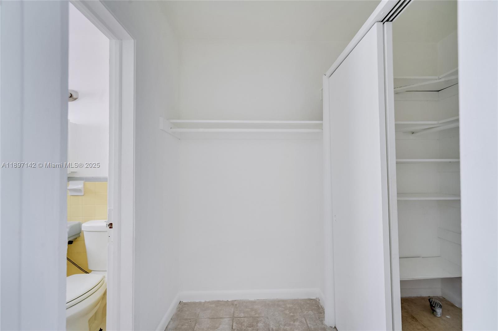 6930 Rue Versailles # 27, Miami Beach Unit: 27