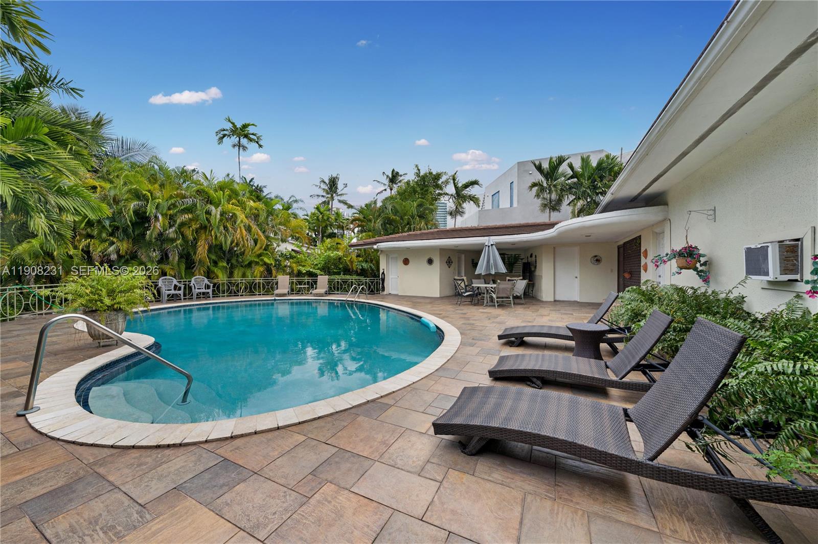 145 Harbour Way
