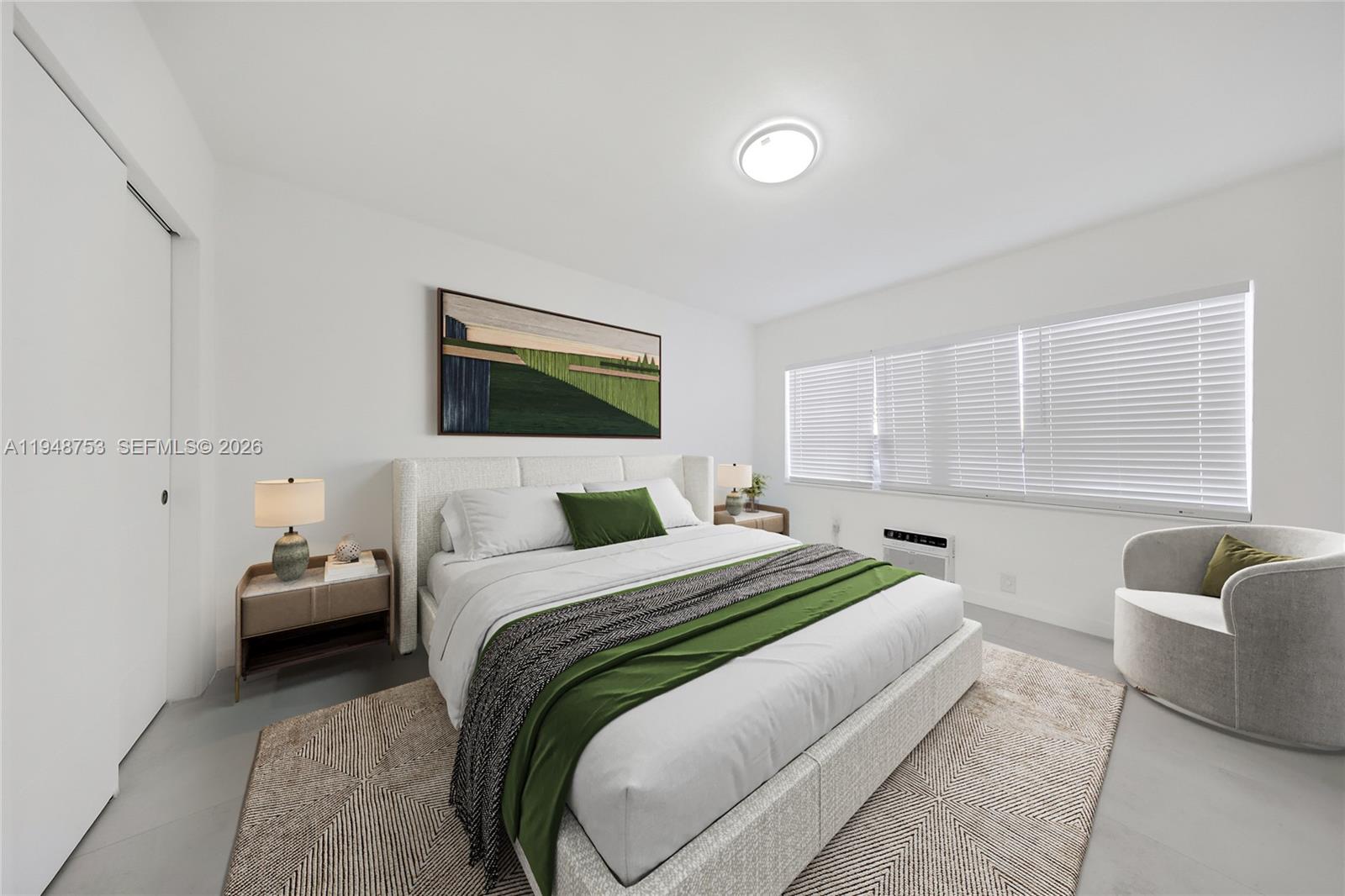 6930 Rue Versailles # 10