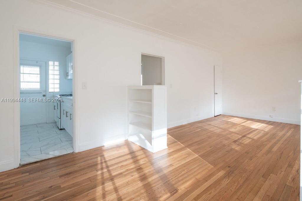 974 Biarritz Dr # 15