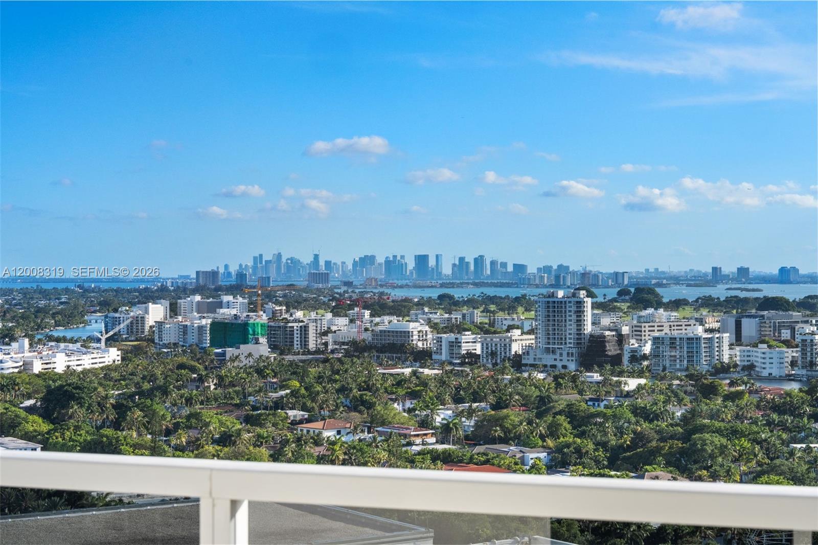 10225 Collins Ave # 2004