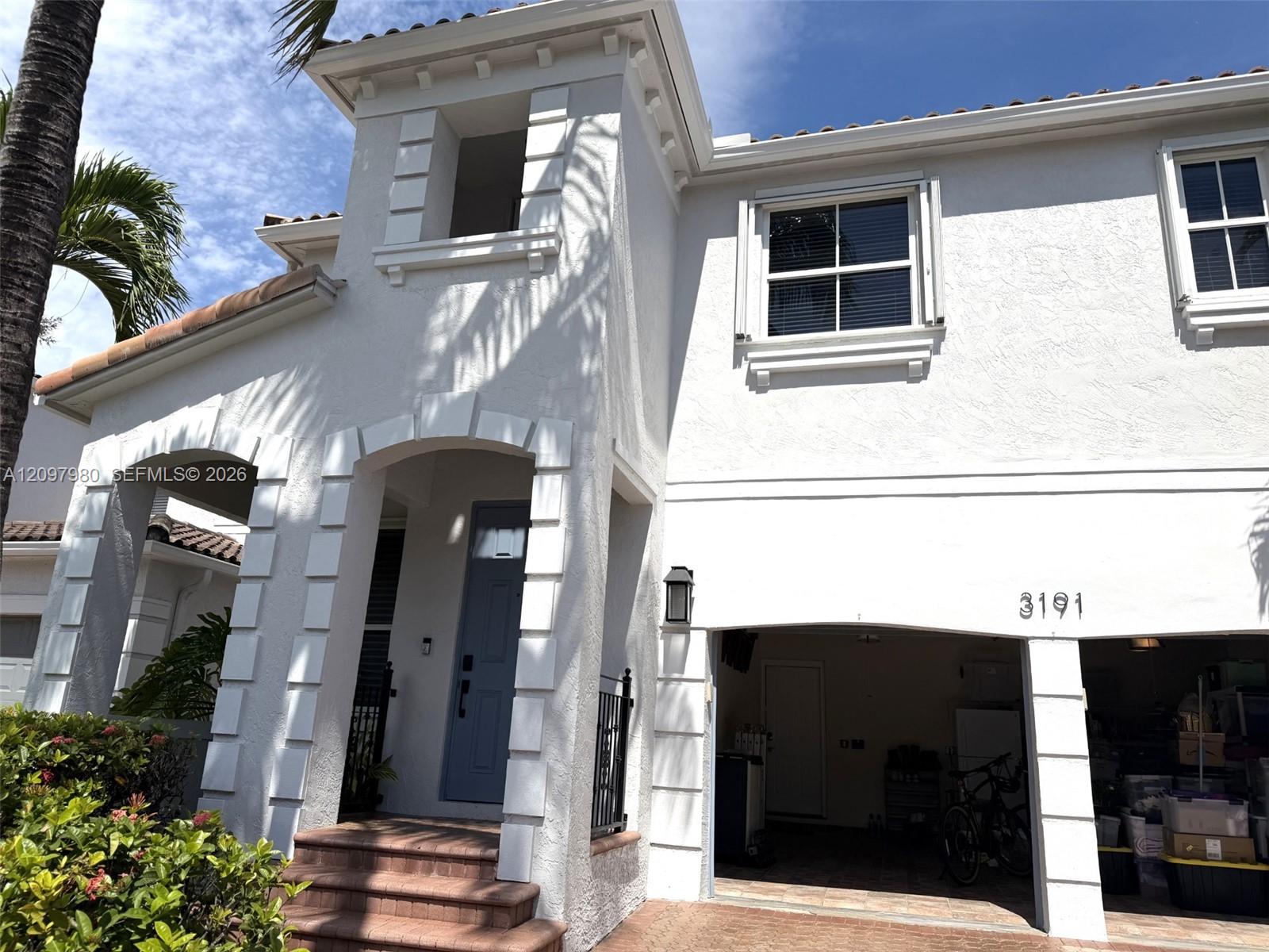 3191 NE 211th Ter