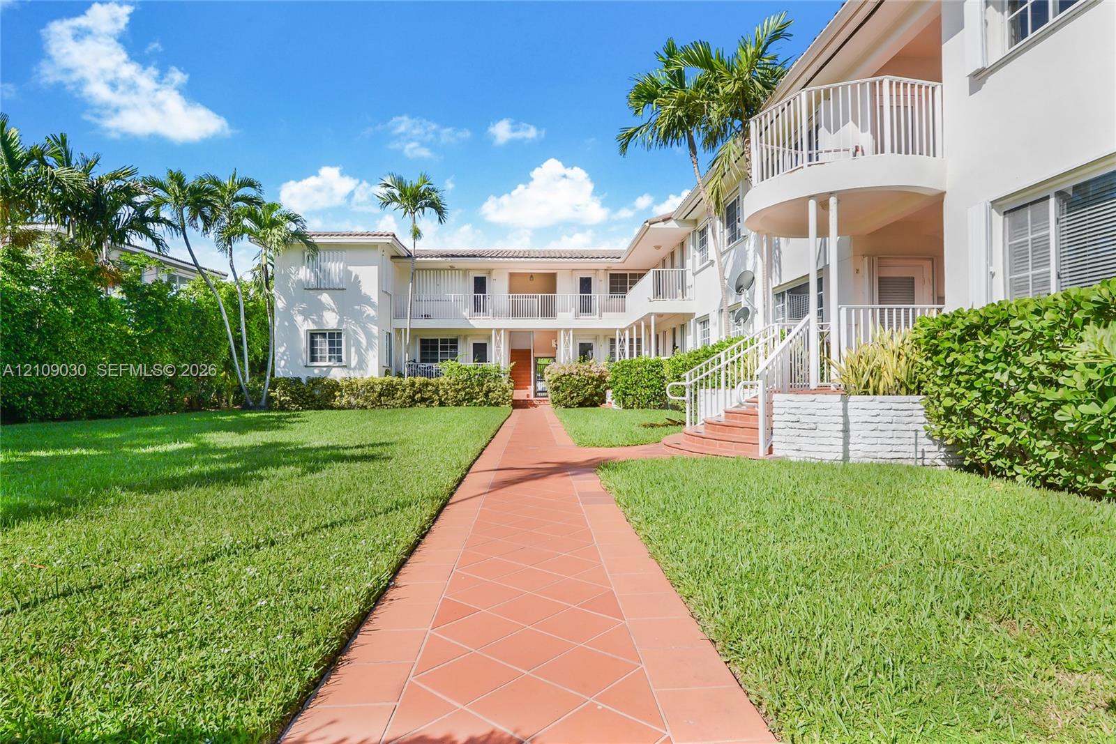 34 Bal Bay Dr 3 Bal Harbour Fl Us 33154 47aecce7c9bd148e29f2a24a61475eb7