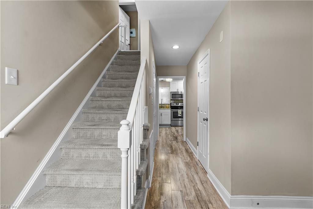 940 Jouett DR