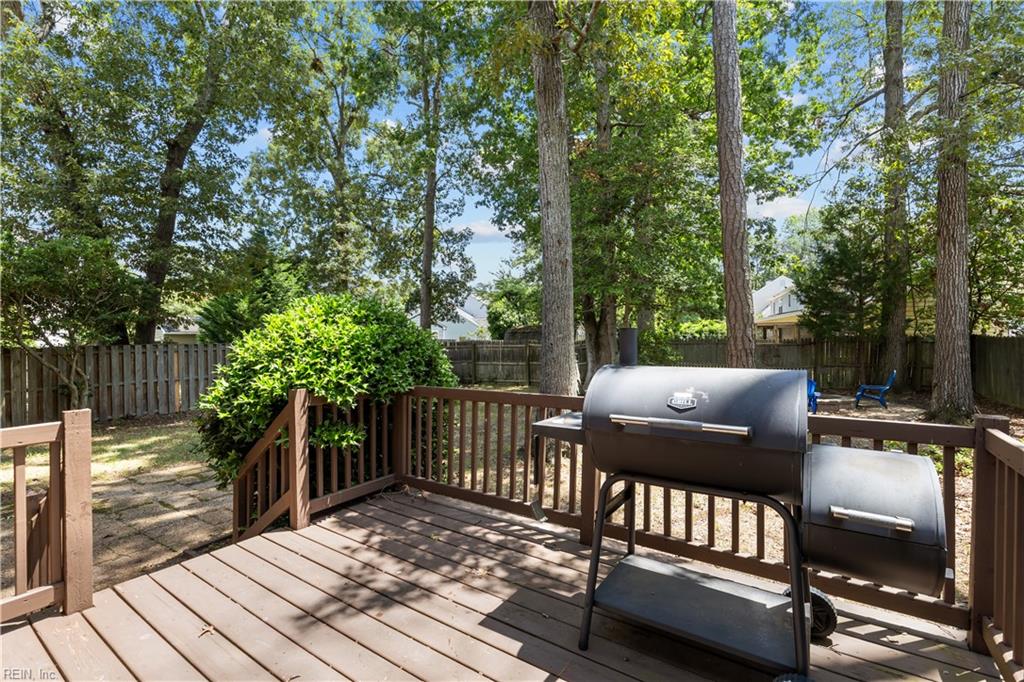 940 Jouett DR