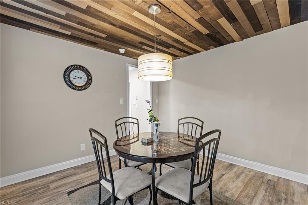 940 Jouett DR