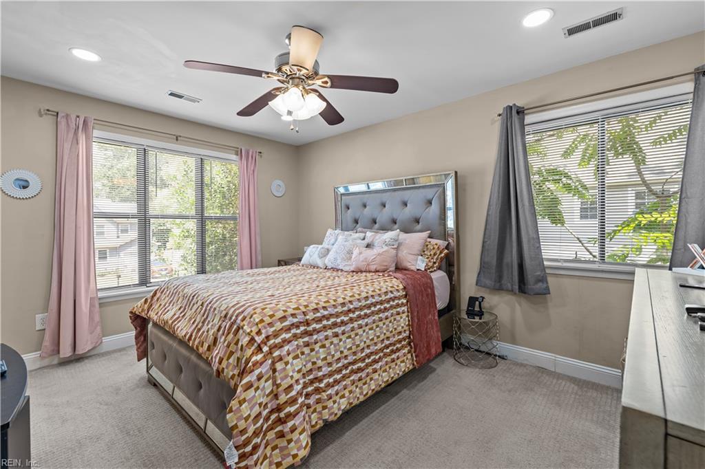 940 Jouett DR